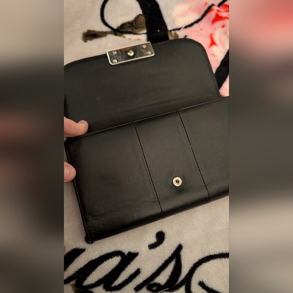 COACH VINTAGE KRISTIN Black Leather Billfold Wallet EUC - Picture 3 of 8